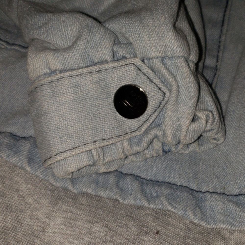Denim jacket - Picture 5 of 7